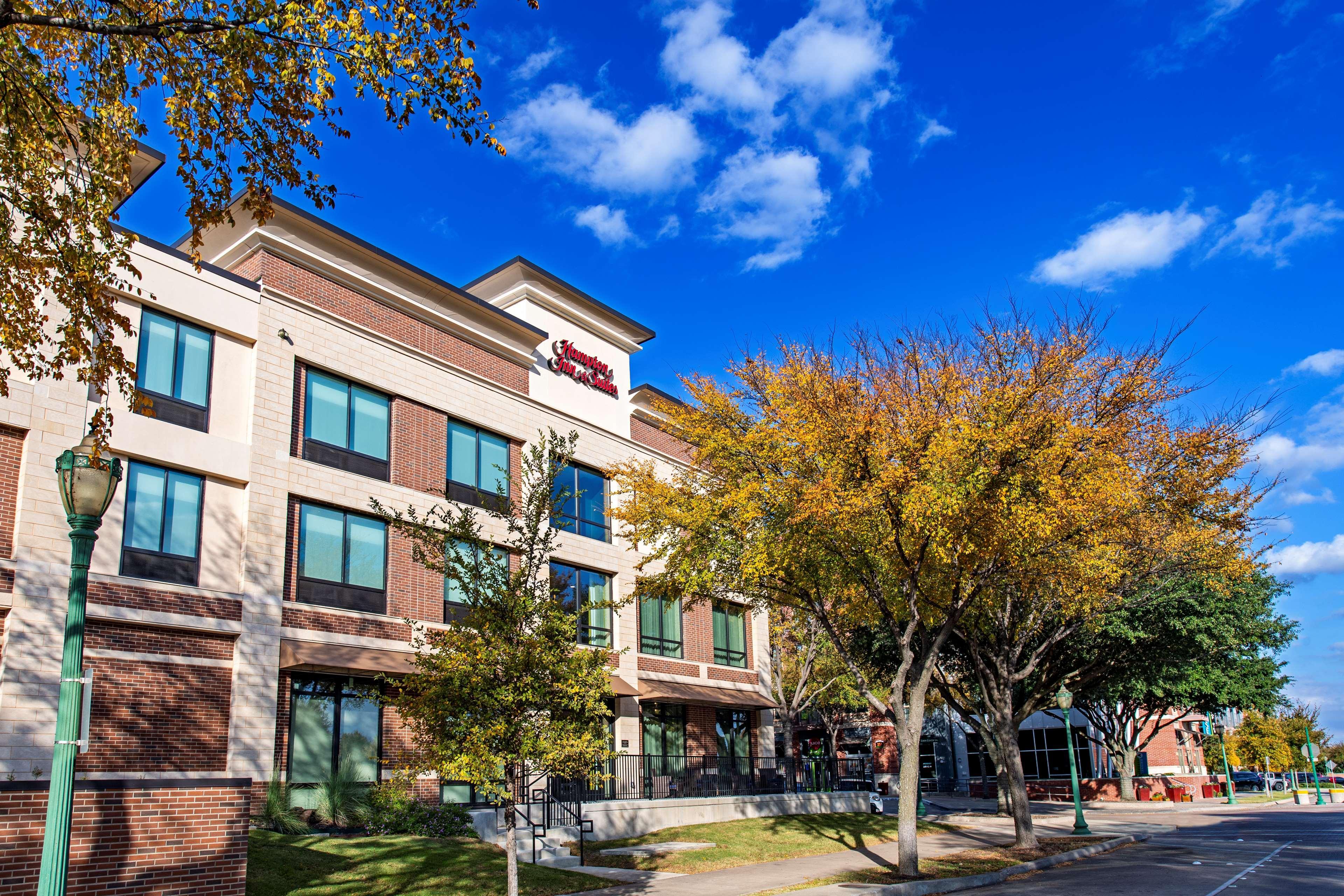 Hampton Inn & Suites Keller Town Center Exterior photo